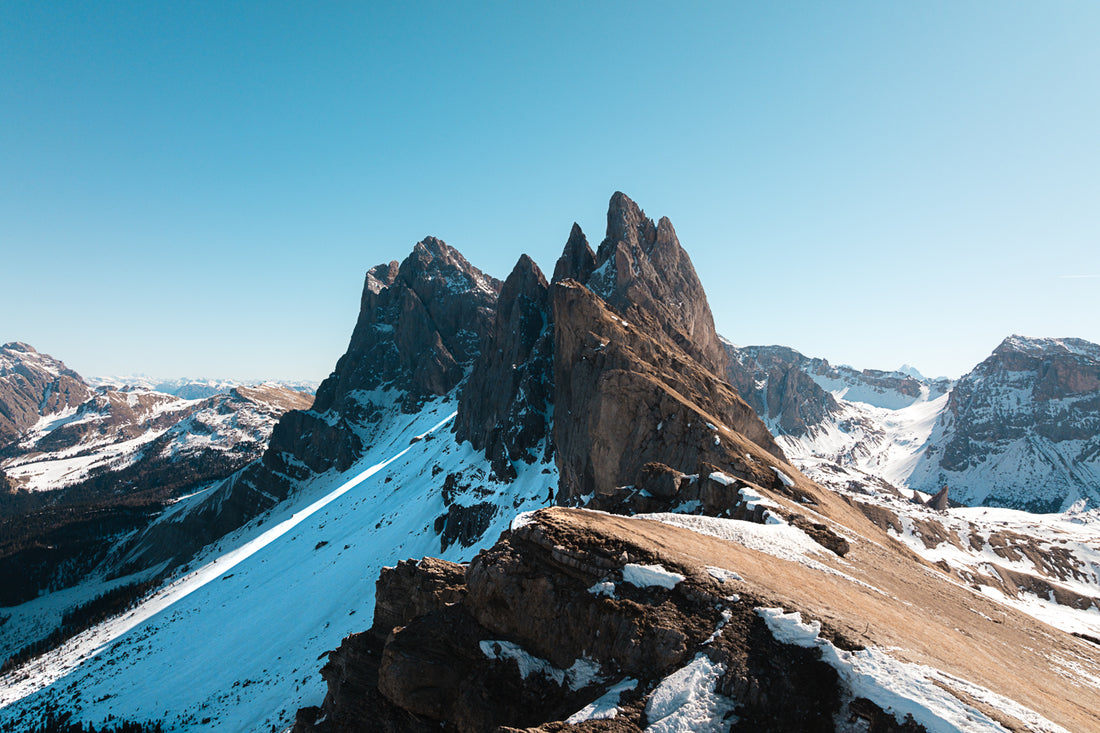 2519m Up
